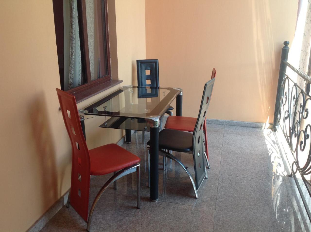 George'S House Hotel Кобулети Екстериор снимка